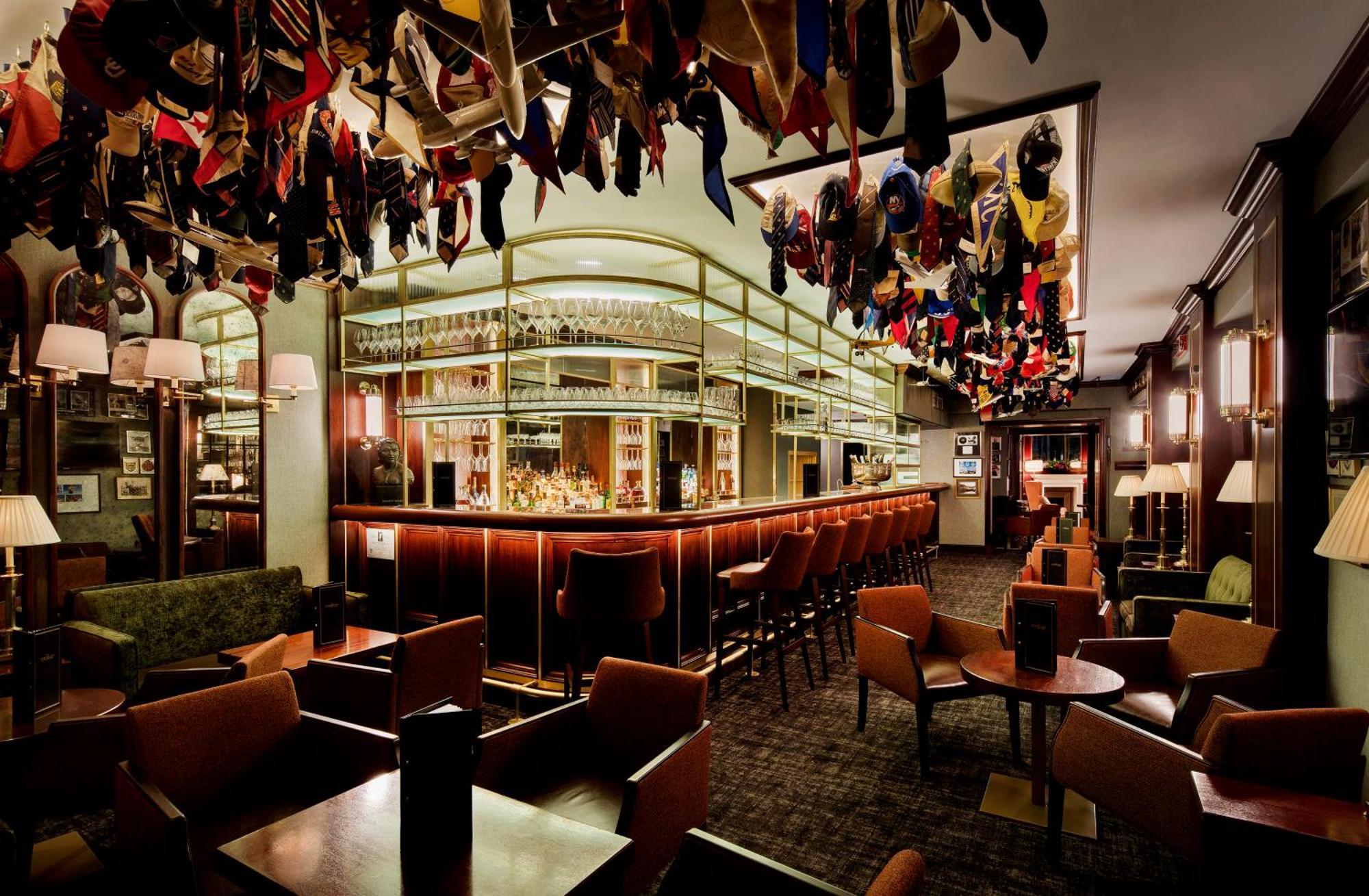 The Stafford London Hotel Екстериор снимка The bar at the London Edition