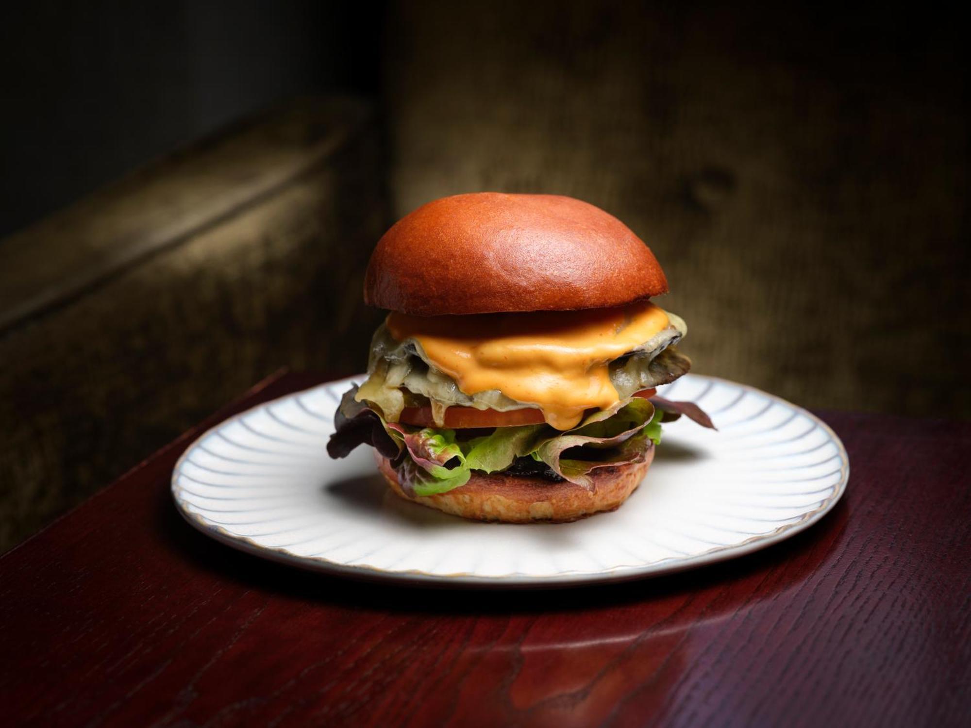 The Stafford London Hotel Екстериор снимка A cheeseburger